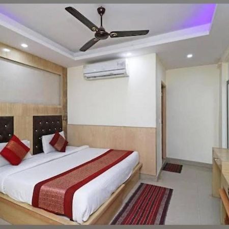 Hotel Perfect Spot- Main Bazar - Walking Metro Station Új-Delhi Kültér fotó