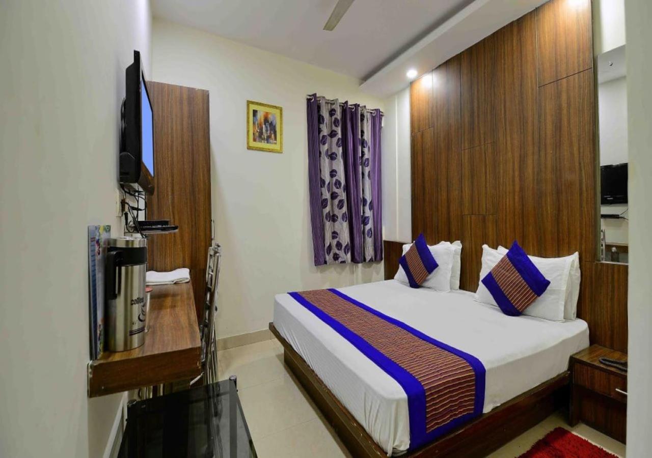 Hotel Perfect Spot- Main Bazar - Walking Metro Station Új-Delhi Kültér fotó